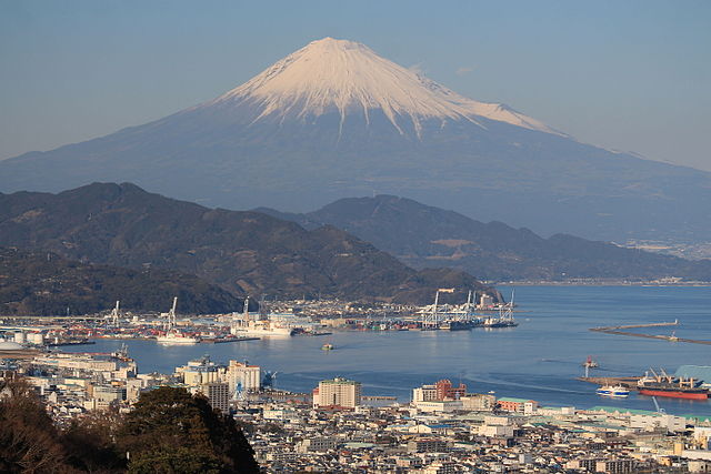 Mount_Fuji_and_Port_of_Shimizu
