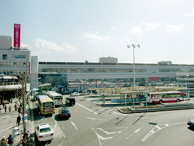 640px-Ibaraki-shi_Station
